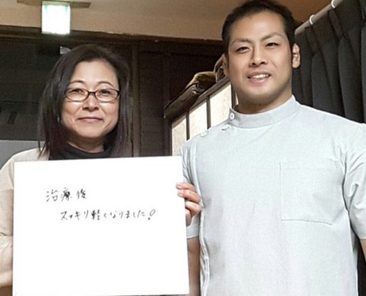 お客様と院長(お客様 女性)